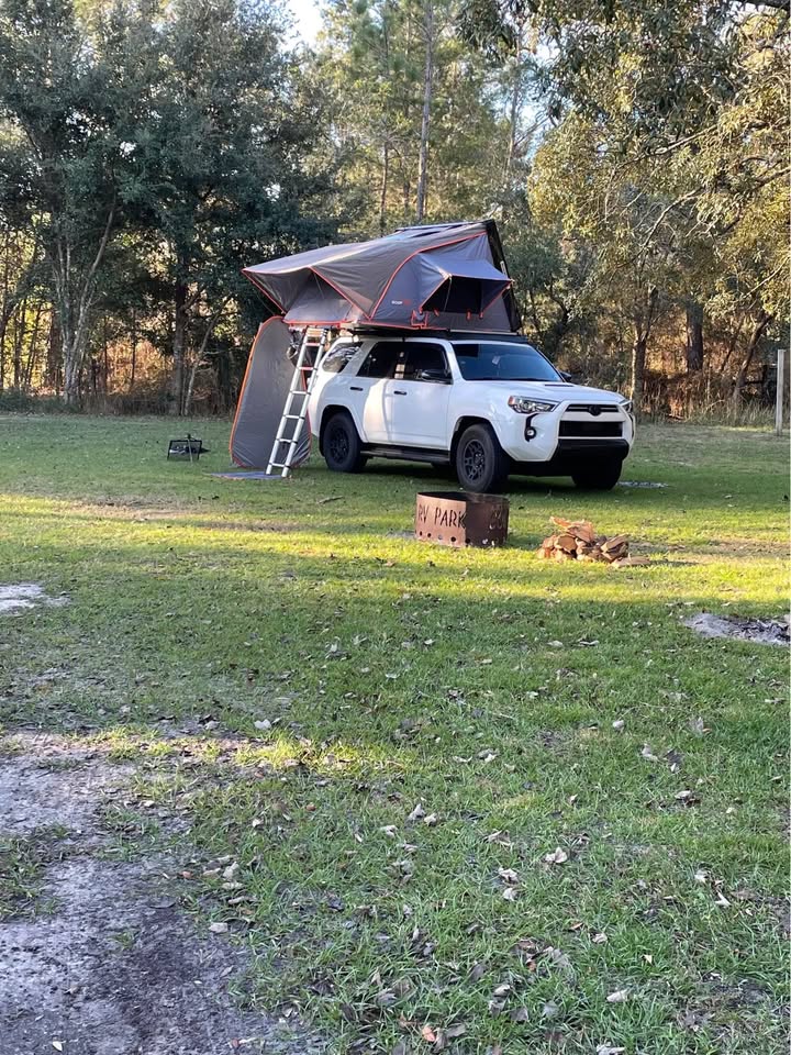 Roofnest Connor XL Rooftop Tent in Shinnston, WV (photo 6) — photo 6
