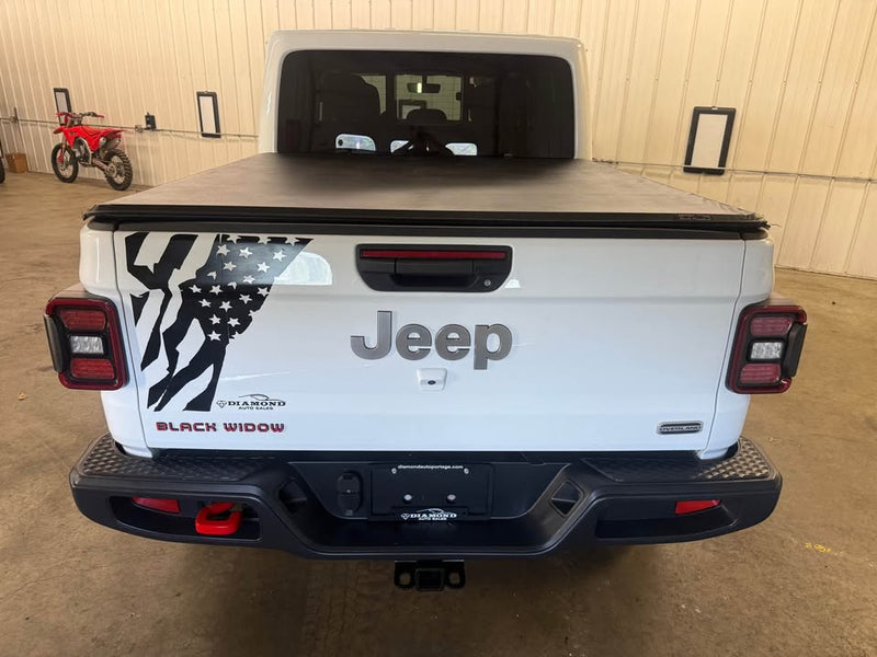 2021 Jeep Gladiator · Overland Pickup 4D 5 ft — photo 6