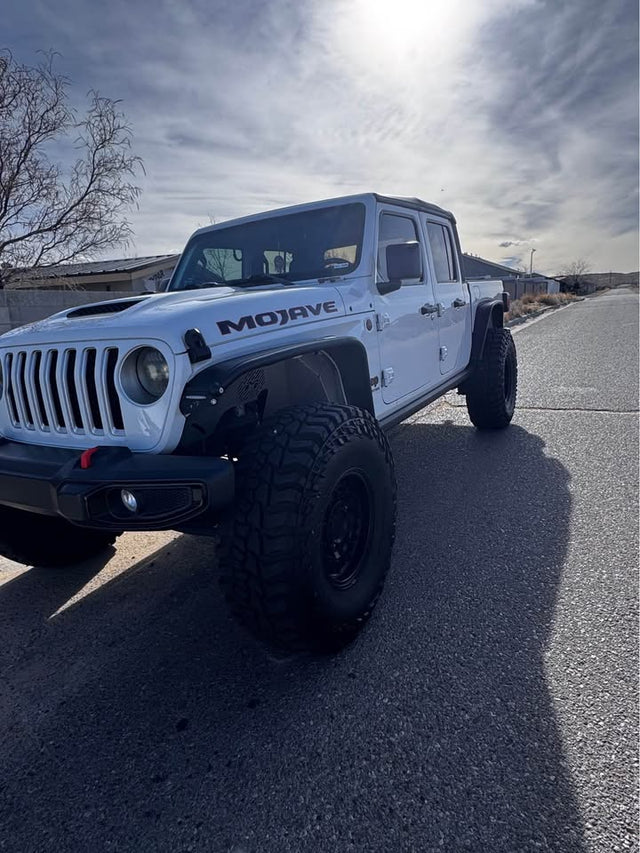 2021 Jeep Gladiator · Mojave Pickup 4D 5 ft — photo 3