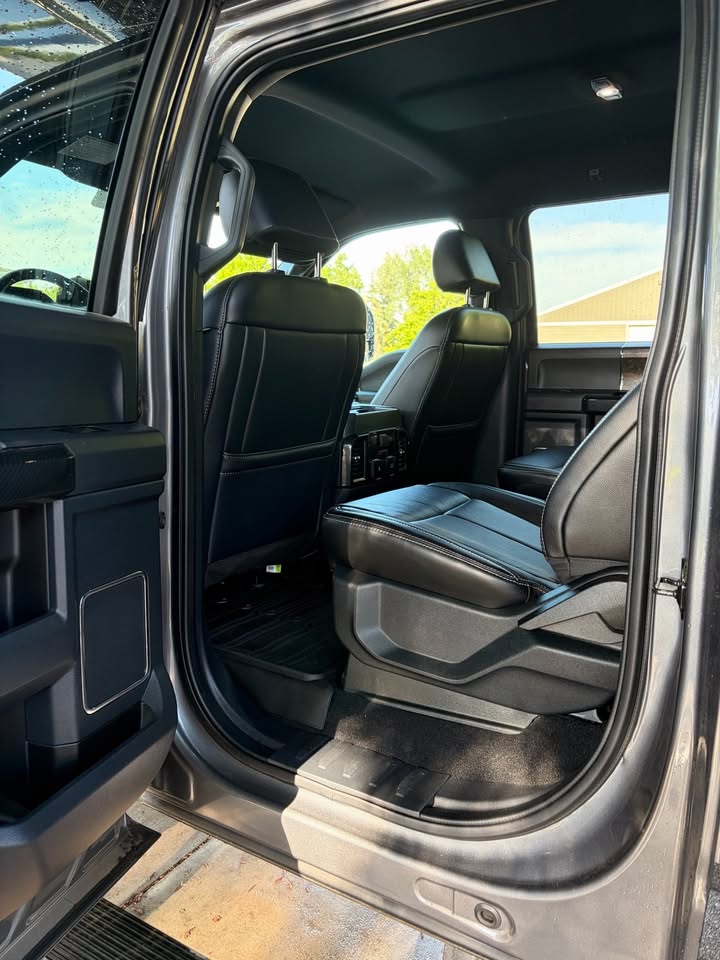 2022 Ford earthroamer lti f-550 super duty in Longmont, CO (photo 10) — photo 10