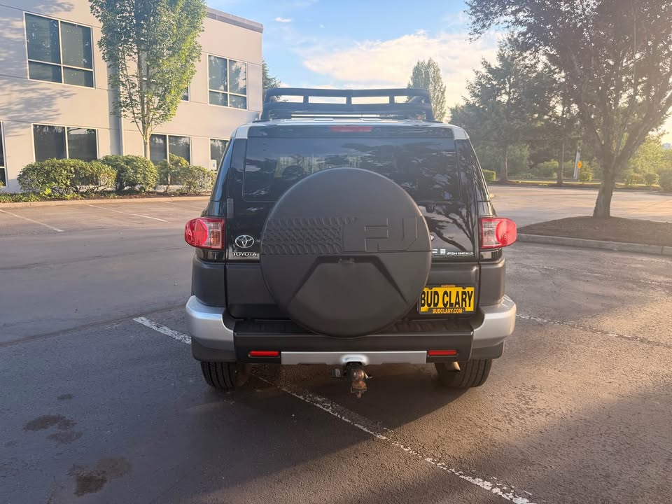 2010 Toyota FJ Cruiser · 4WD in Auburn, WA (photo 5)