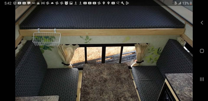 Four wheel camper fleet model front dinette in Denver, CO (photo 4) — photo 4