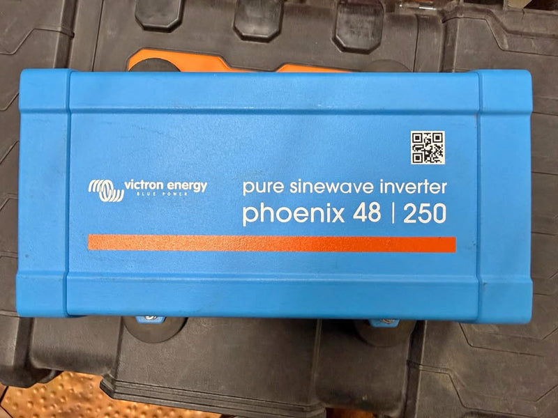 New (no box) victron phoenix 48vdc 250watt inverter in Oakland, CA (photo 1) — photo 1