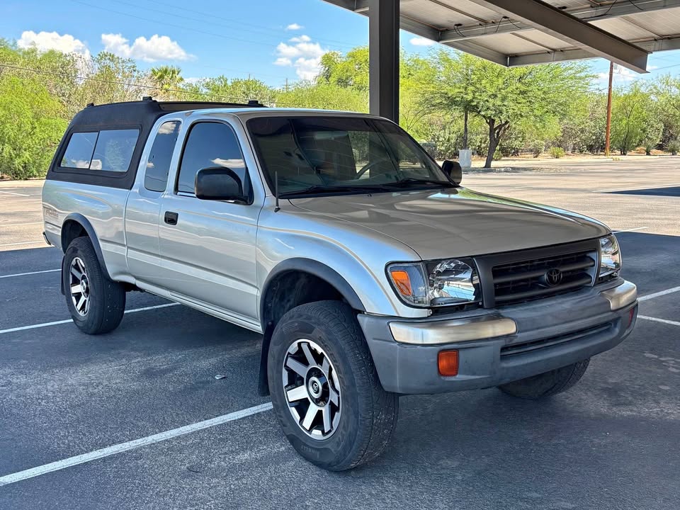 2000 Toyota Tacoma Xtracab · PreRunner Pickup in Tucson, AZ (photo 1) — photo 1