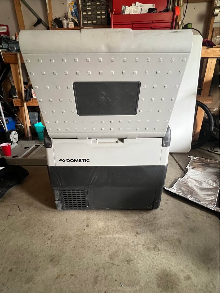 Dometic fridge cfx65dz in Arvada, CO (photo 5)