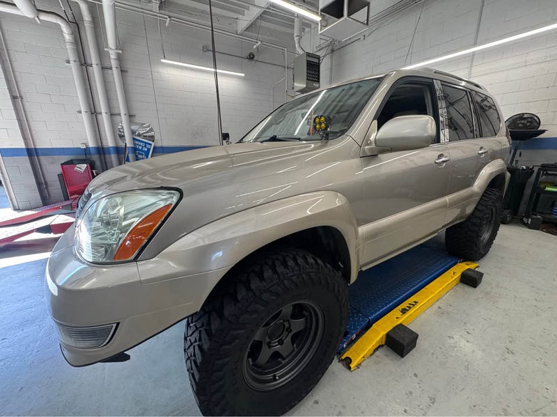 2004 Lexus GX · GX 470 Sport Utility 4D in Fresno, CA (photo 5) — photo 5