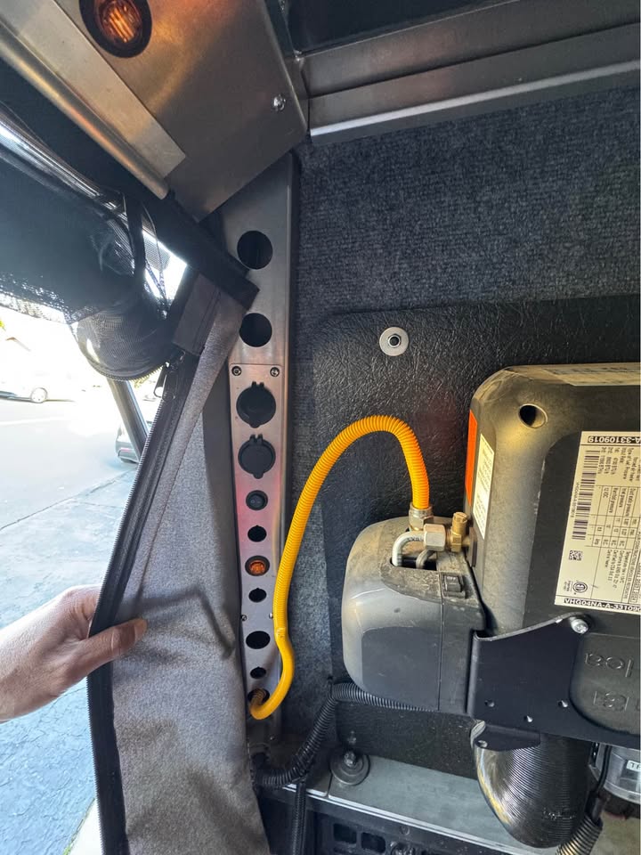 AT Overland Camper — photo 10