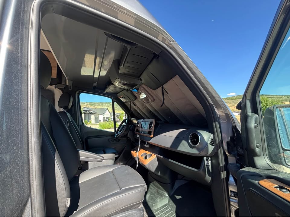 2025 Winnebago Revel bmb44e (bucket seats) in Morgan, UT (photo 10) — photo 10
