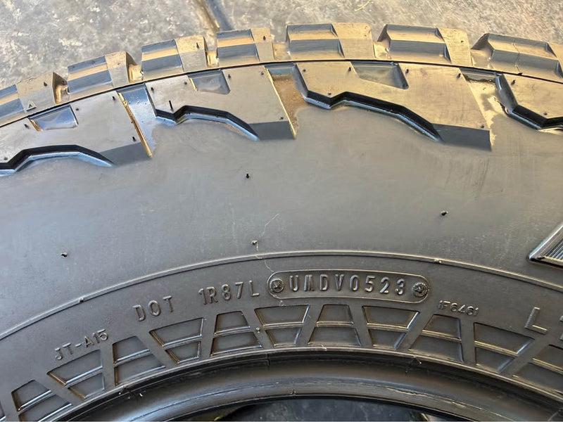 LT285/70/R17 FALKEN WILDPEAK A/T in Phoenix, AZ (photo 6) — photo 6
