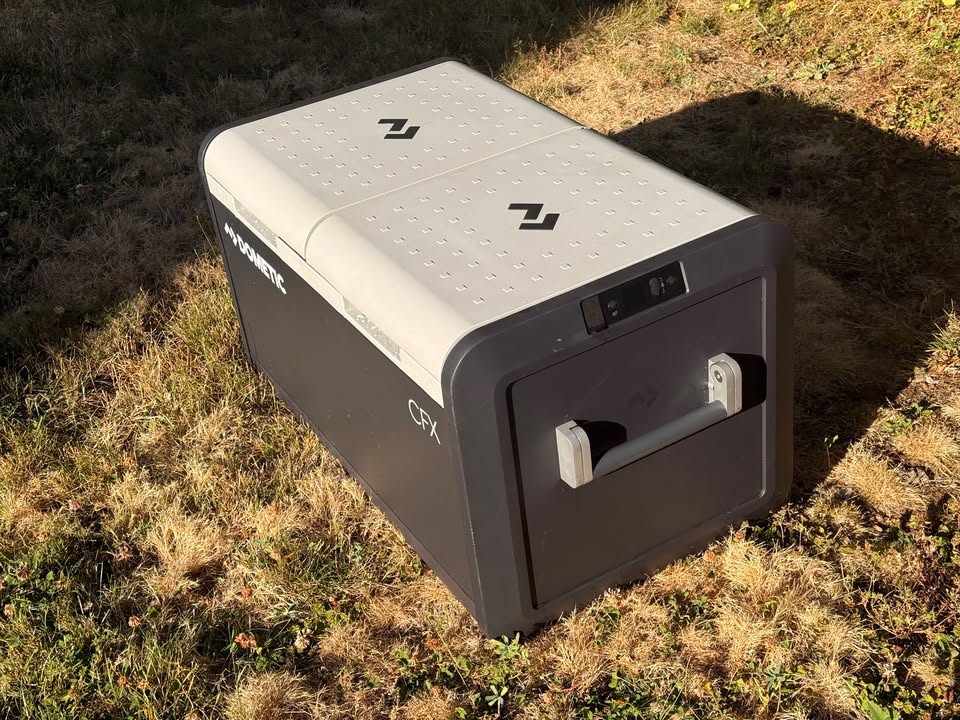 DOMETIC CFX3 Dual Zone Wi-Fi Fridge Freezer in Portland, OR (photo 2)