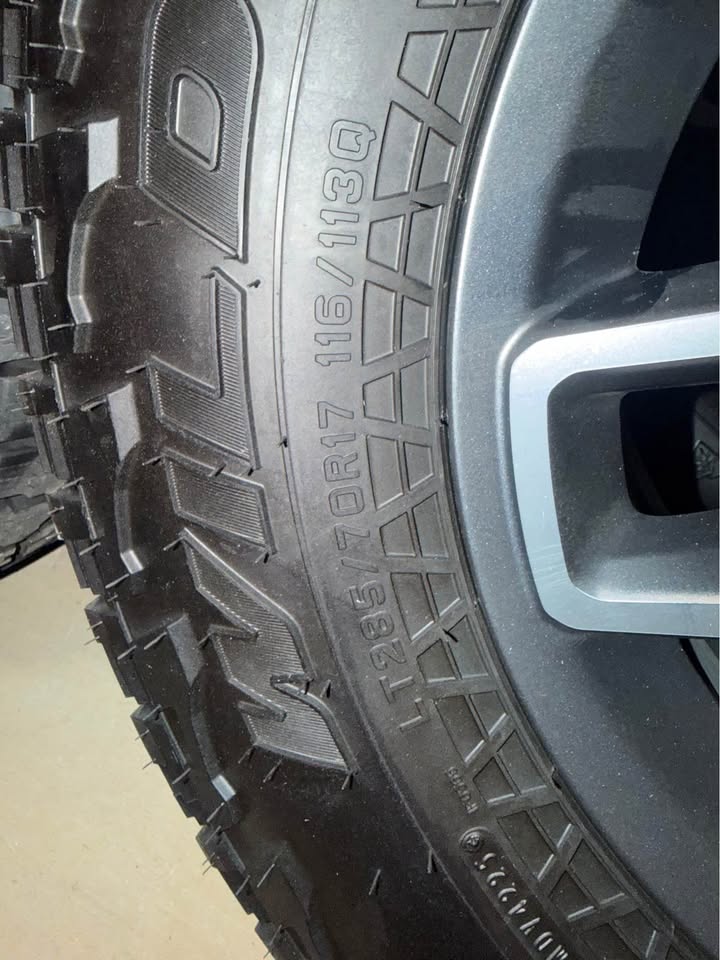 Jeep Gladiator Mojave Tires and Wheels. New Take Off’s Falken Wildpeak 33” Will include spare also in Lake Stevens, WA (photo 3) — photo 3