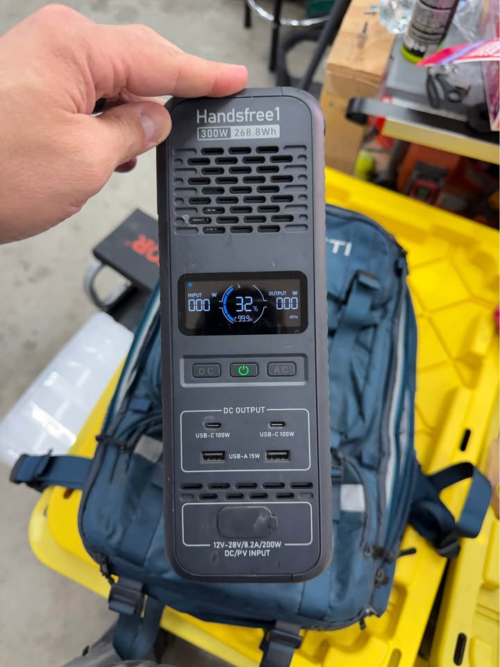 Bluetti Handsfree 1 Backpack/Powerstation in Reno, NV (photo 4) — photo 4