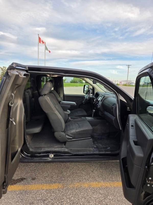 2017 Nissan Frontier King Cab in Winnipeg, MB (photo 8)