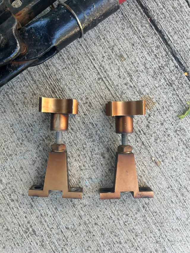 Hi-lift farm jack with Hi-lift Jeep hood mounts — photo 3