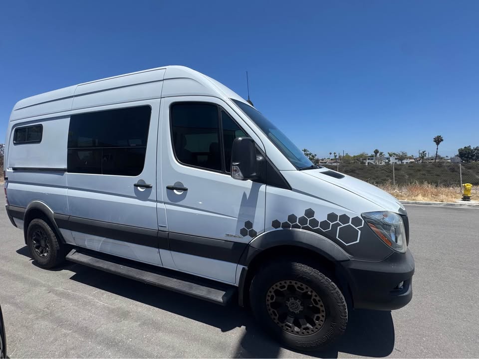 2016 Mercedes-Benz Sprinter in San Diego, CA (photo 6)