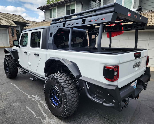 2020 Jeep Gladiator · Overland Pickup 4D 5 ft — photo 3