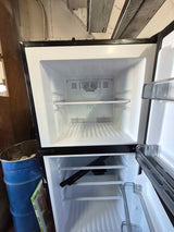 Dometic 12v refrigerator in Spokane, WA (photo 3)