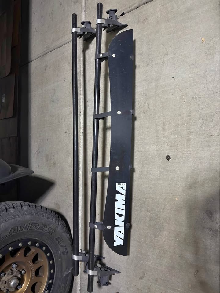 Yakima Roof Rack with keys in Surprise, AZ (photo 1) — photo 1