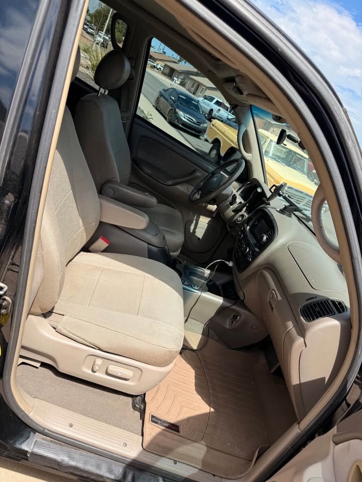 2007 Toyota Sequoia · 4WD SR5 in Chandler, AZ (photo 12) — photo 12