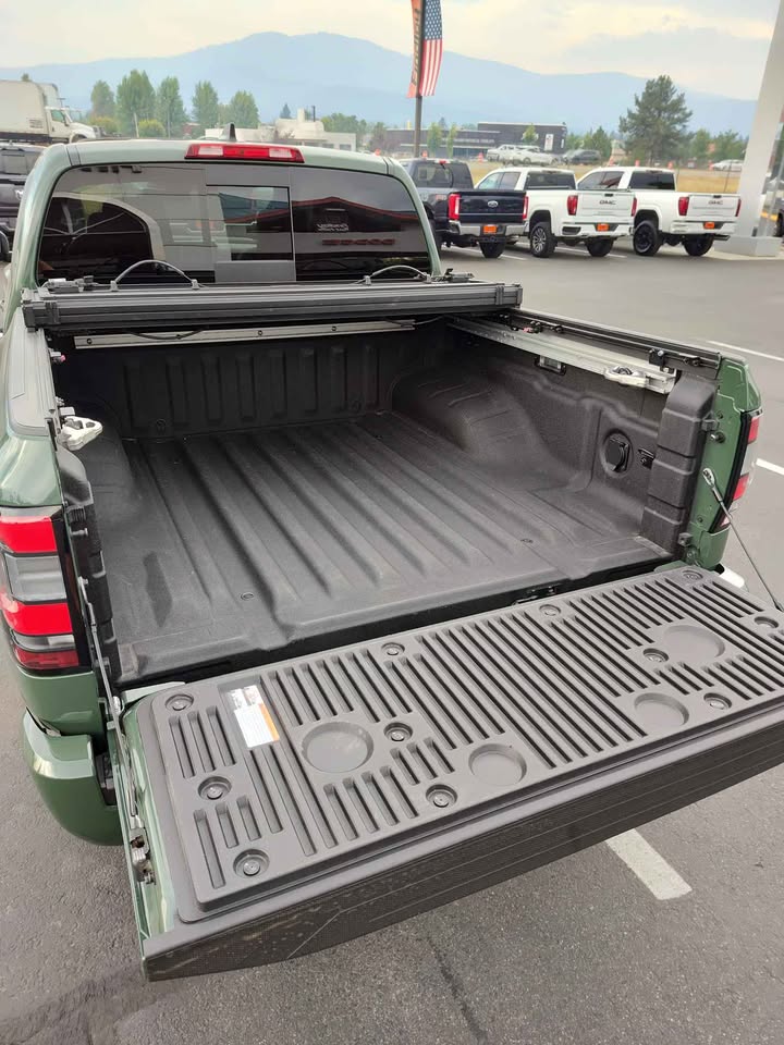 2025 Nissan Frontier Crew Cab · PRO-4X Pickup 4D 5 ft in Post Falls, ID (photo 7) — photo 7