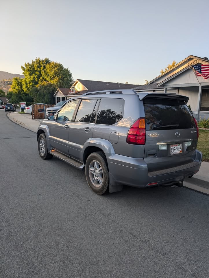 2004 Lexus gx 470 in Reno, NV (photo 2) — photo 2