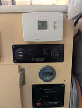 2011 Four Wheel Campers - Fleet + toyota tacoma in Denver, CO (photo 10)