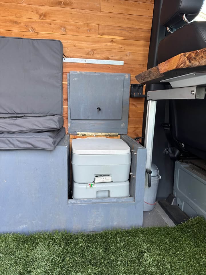 2021 4x4 Sprinter Van in San Diego, CA (photo 9) — photo 9