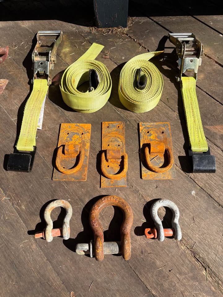 Hi lift Jack & light bar, Clevis in Portland, OR (photo 2) — photo 2