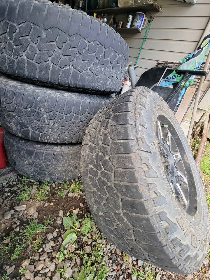 Falken Wildpeak 255/65R17 Tires with Rims in Sparks, NV (photo 4) — photo 4