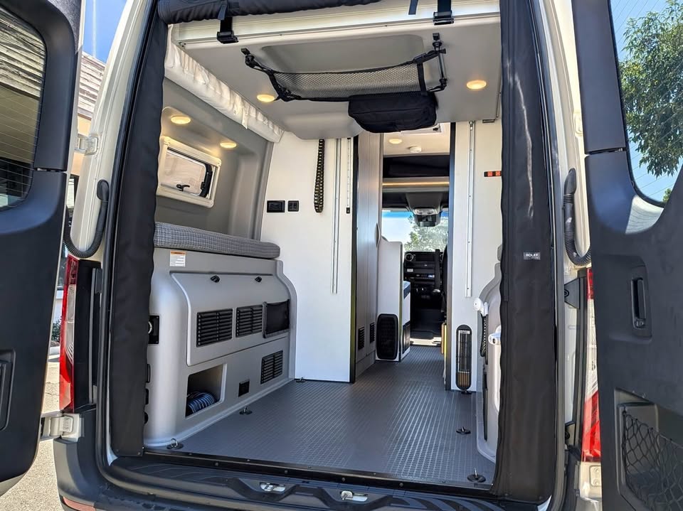 2023 WINNEBAGO REVEL 44E CLASS B MOTORHOME in Dublin, CA (photo 11) — photo 11
