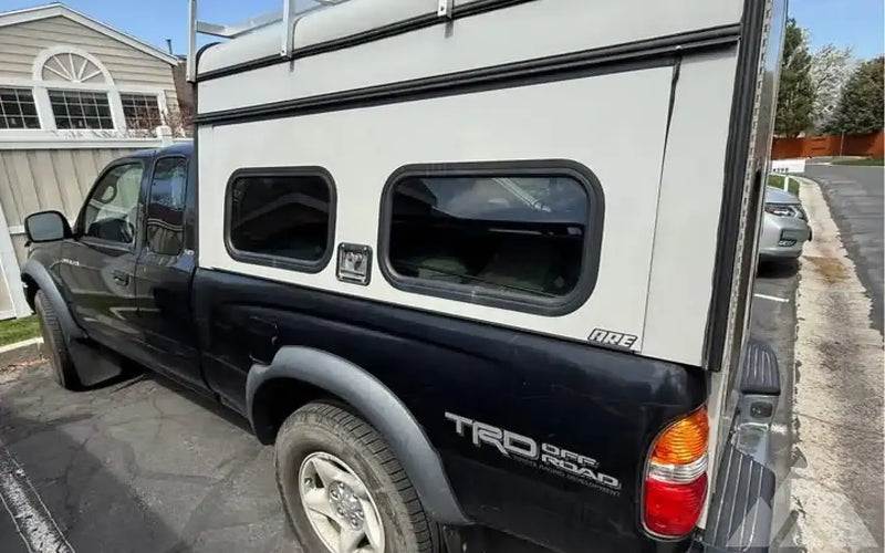 A.R.E Deluxe Commercial Unit Truck Top Camper — used for sale in Salt Lake City, UT (photo 3) — photo 3