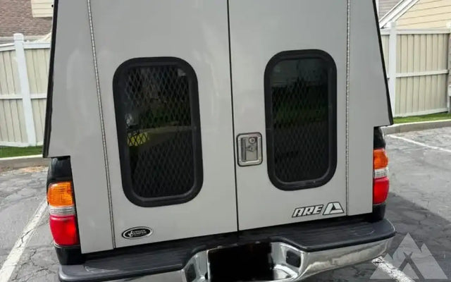 A.R.E Deluxe Commercial Unit Truck Top Camper — photo 2