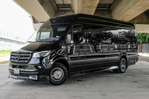 Ultimate Toys Ultimate Coach VIP 10 Passenger Traveler overland rental