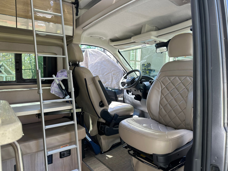  comfortable seating — photo 8