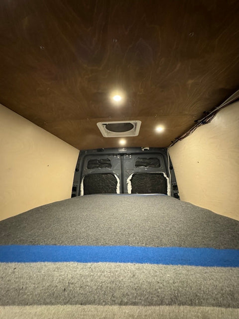 Van Zoen - Heated 2020 4x4 MB Custom Build Sprinter overland rental