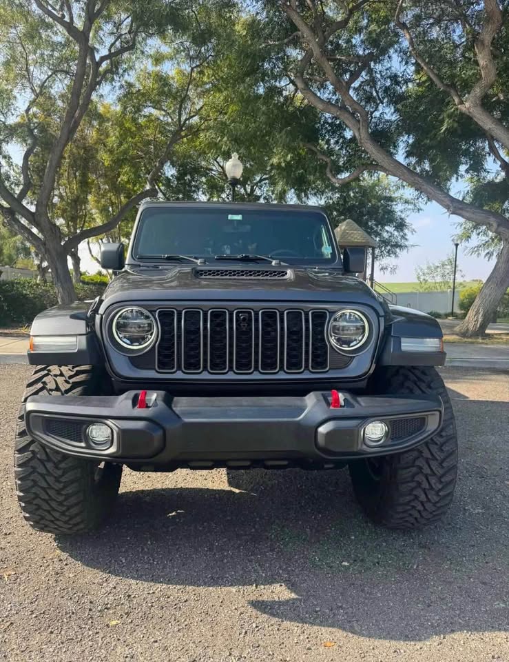 2023 Jeep Gladiator · Rubicon Pickup 4D 5 ft — photo 3