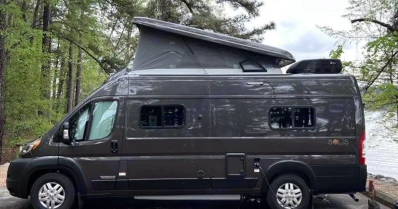  parked by a lake — photo 3