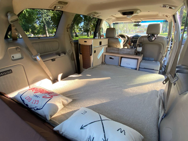 Micro-Camper includes all the camp gear. Perfect couple's adventure getaway — photo 3