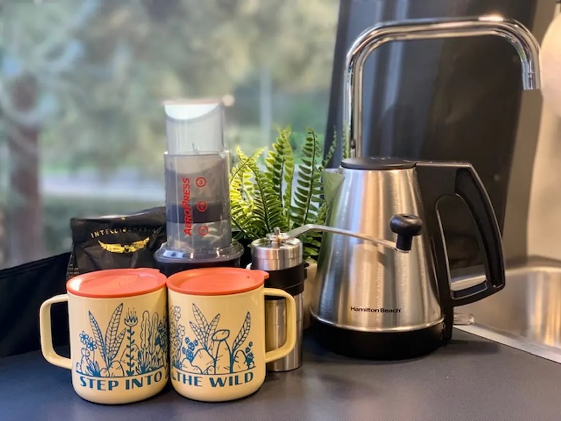  smart overhead and side storage — photo 4