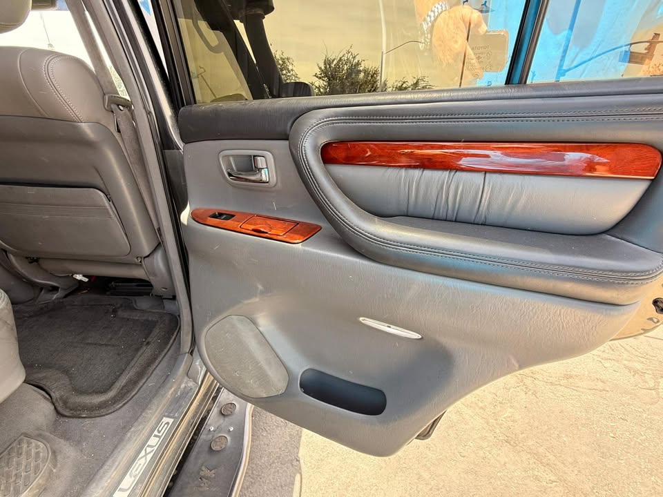 2000 Lexus LX 470 in Tucson, AZ (photo 9) — photo 9