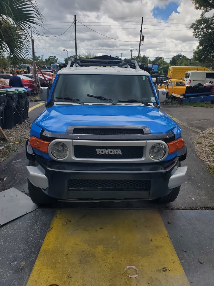 2007 Toyota FJ Cruiser Sport Utility 2D in Orlando, FL (photo 2) — photo 2
