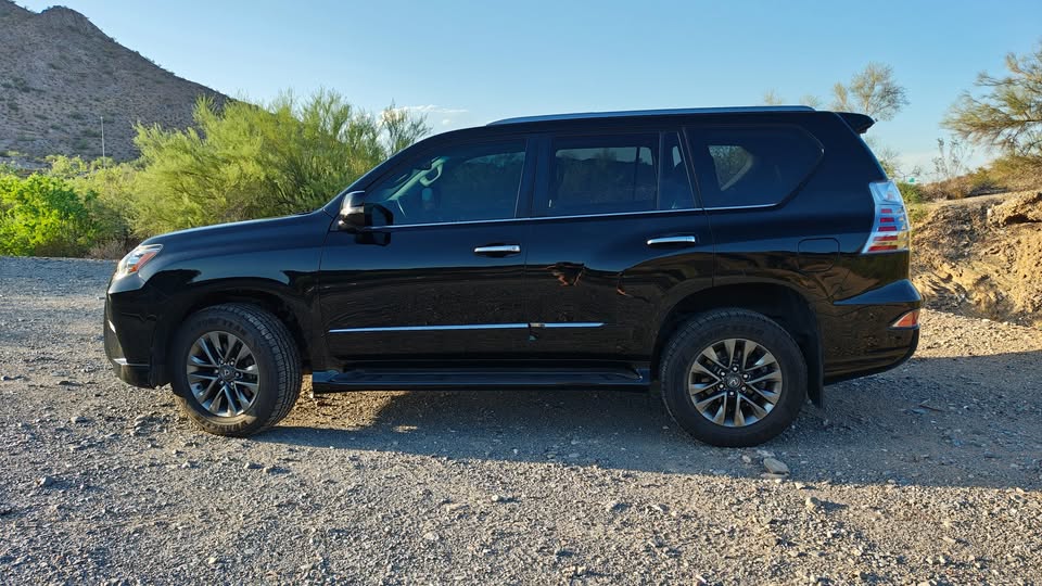 2017 Lexus gx460 in Phoenix, AZ (photo 8) — photo 8