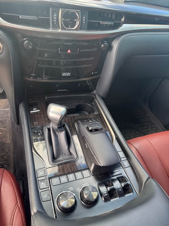 2016 Lexus LX · LX 570 Sport Utility 4D in Golden, CO (photo 11) — photo 11