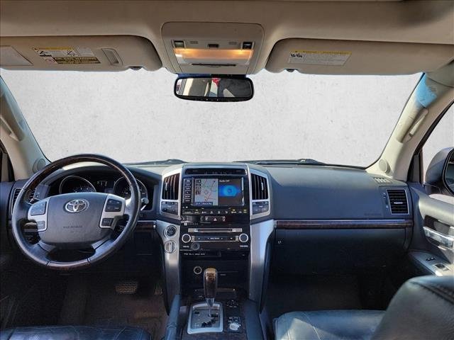 2013 Toyota Land Cruiser (photo 5) — photo 5