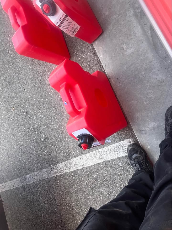 RotopaX Fuel Storage Can (photo 3) — photo 3