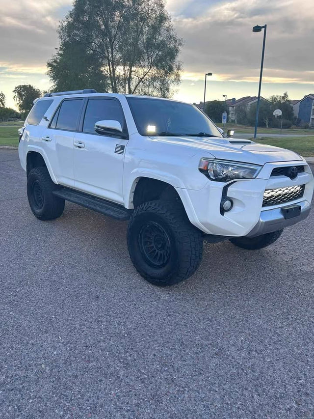 2017 Toyota 4Runner · TRD Off-Road Premium Sport Utility 4D — photo 3