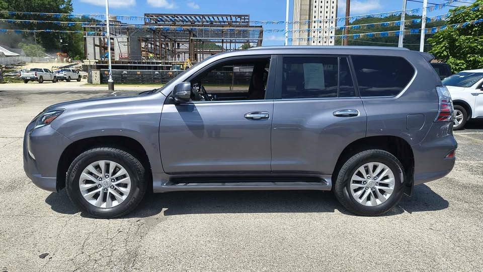 2021 Lexus GX · GX 460 Premium Sport Utility 4D in Morehead, KY (photo 2) — photo 2