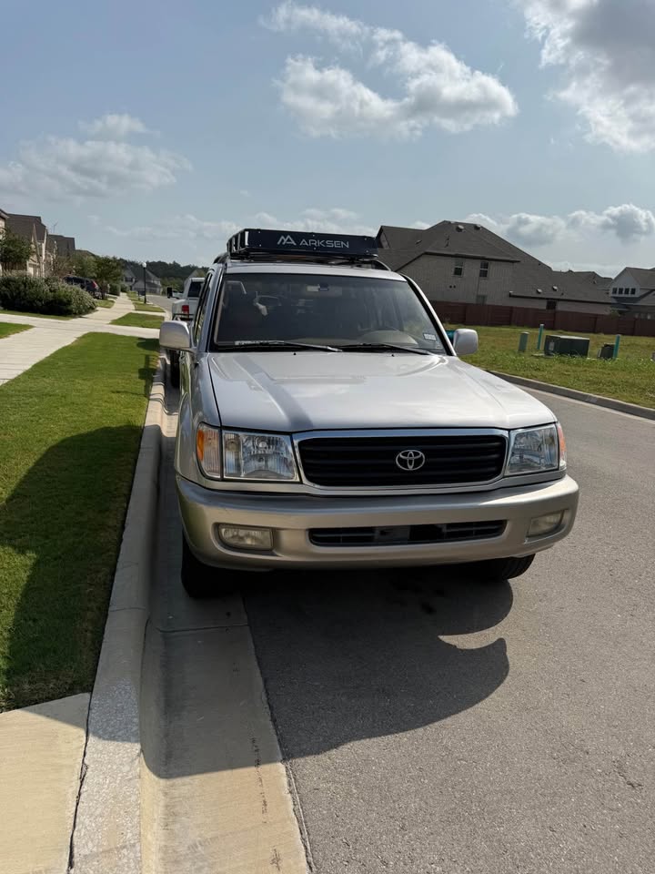 2002 Toyota Landcruiser · Sport Utility 4D in Georgetown, TX (photo 2) — photo 2
