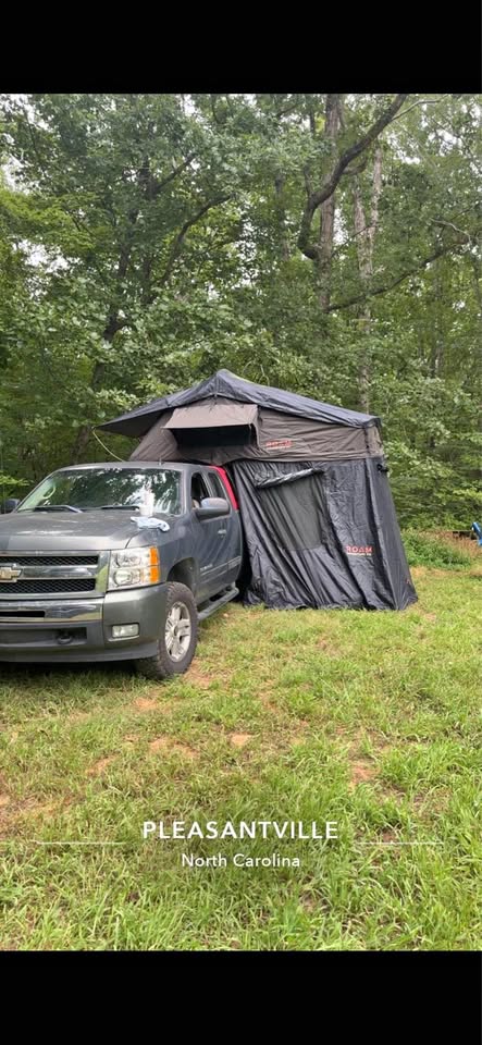 Roam vagabond rooftop tent