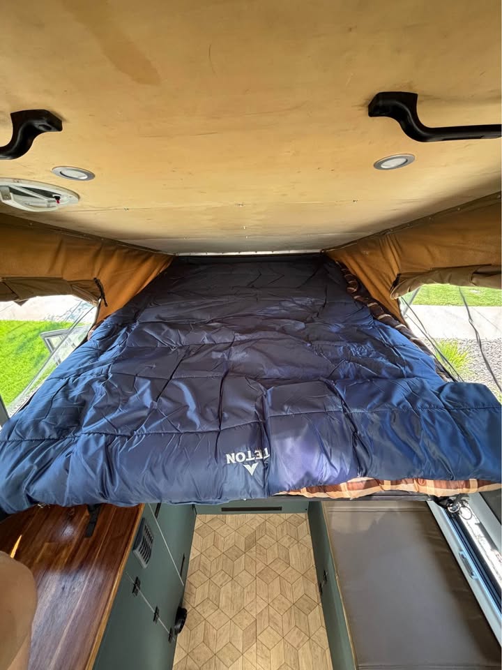 97 LS Swapped Land Cruiser Camper (photo 7) — photo 7